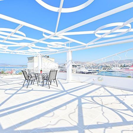 Charming Apartment With A Sea View Terrace Piraeus Exterior photo