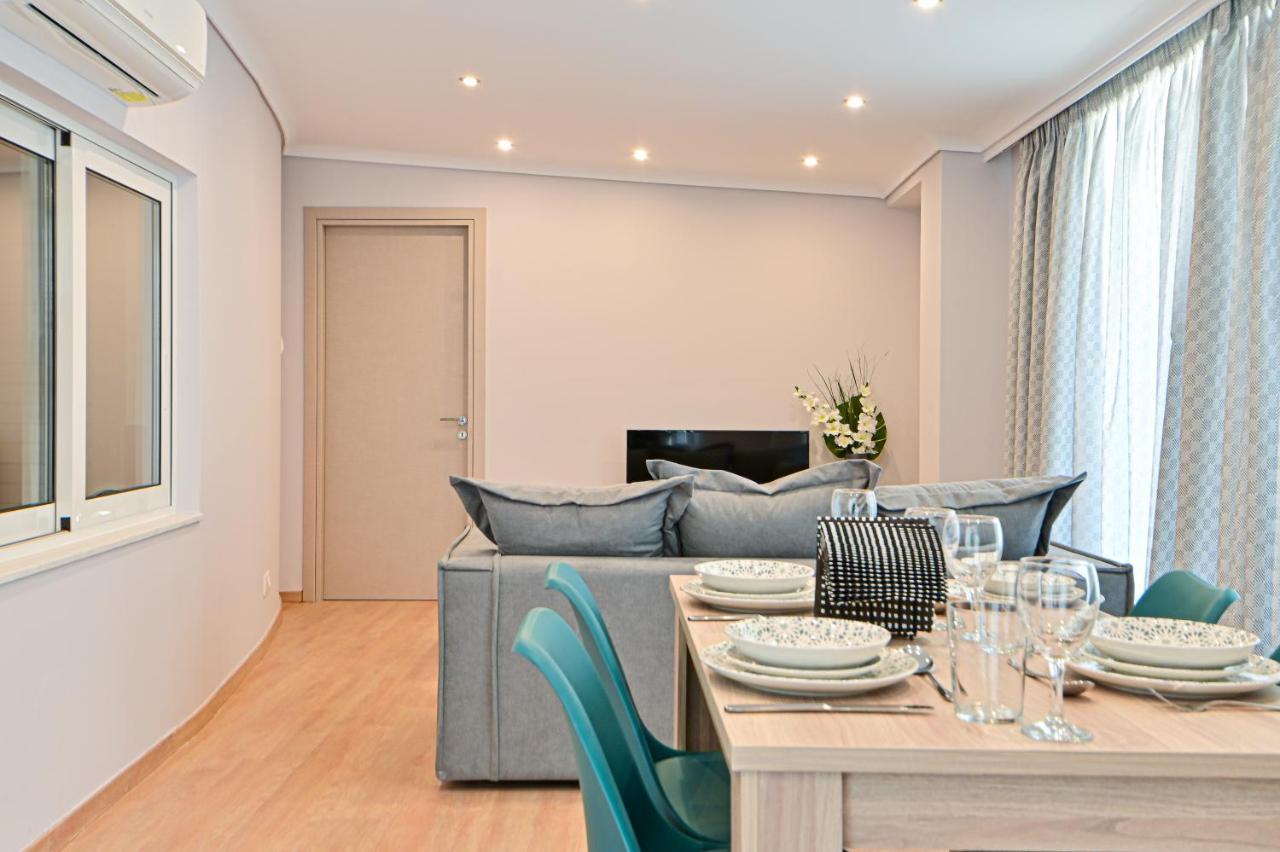 Charming Apartment With A Sea View Terrace Piraeus Exterior photo