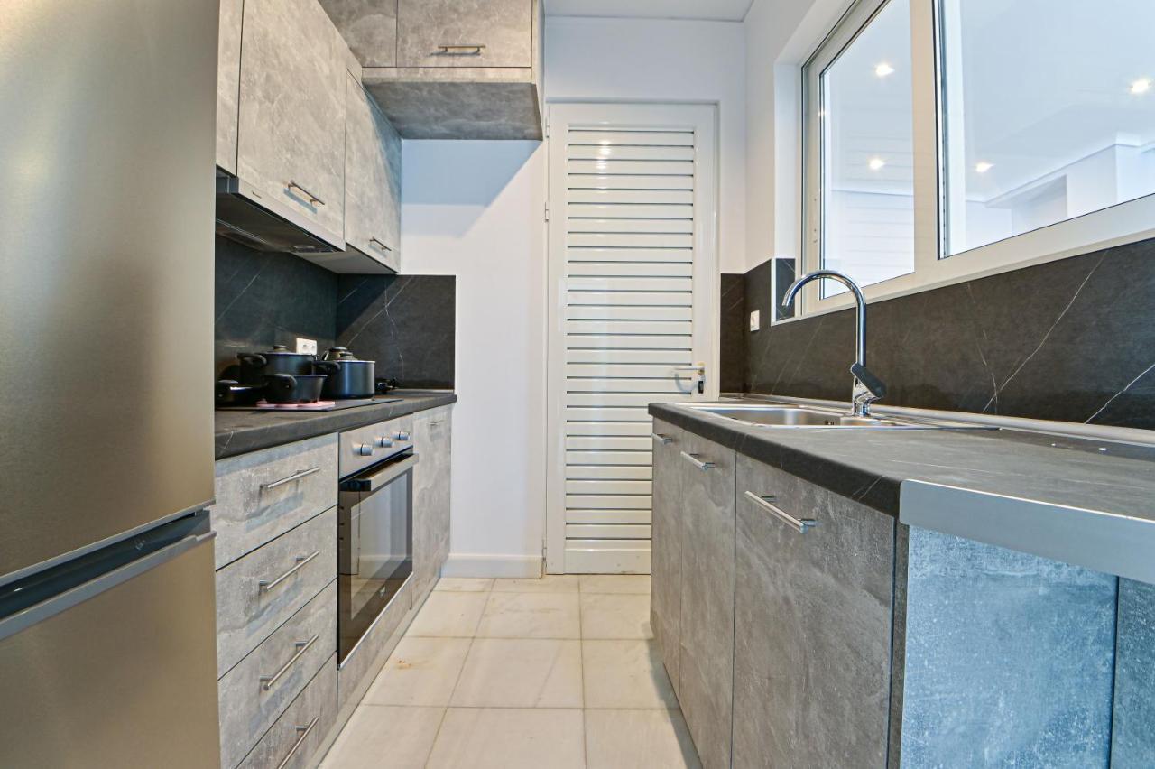 Charming Apartment With A Sea View Terrace Piraeus Exterior photo